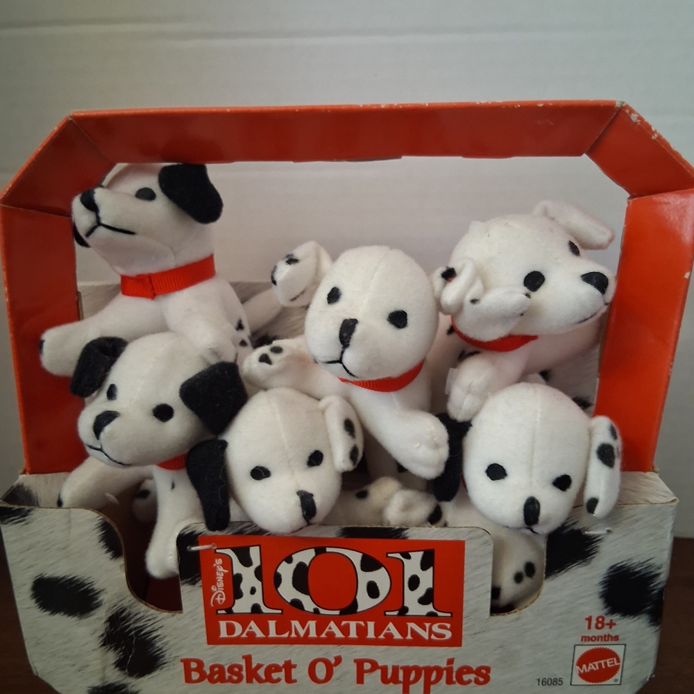 Mattel  Disney 101 Dalmatians Plush Puppy Set with Red Collars